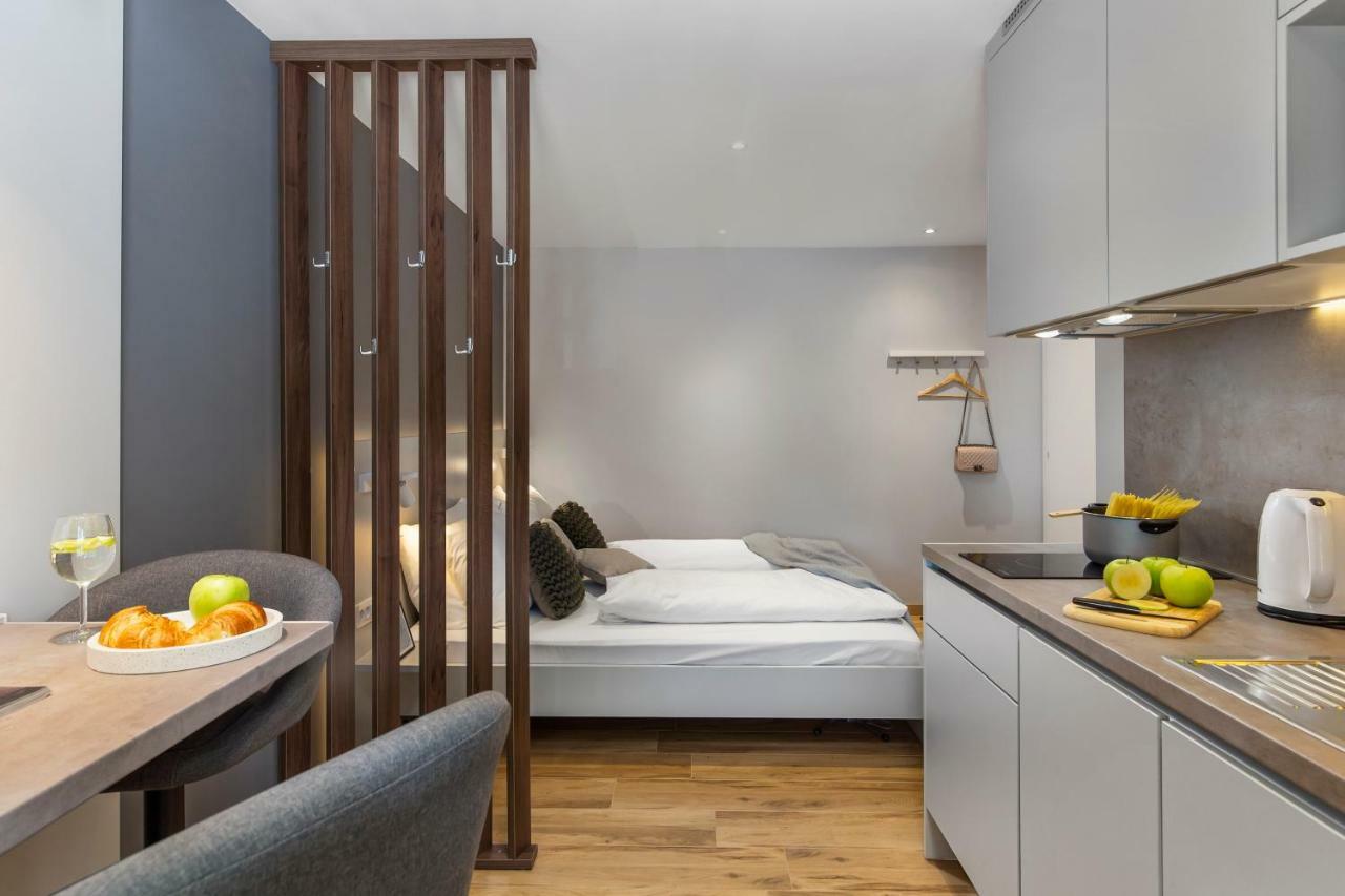 Incenter Apartments Рийека Екстериор снимка