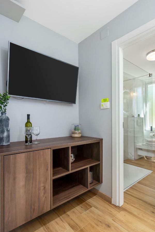 Incenter Apartments Рийека Екстериор снимка