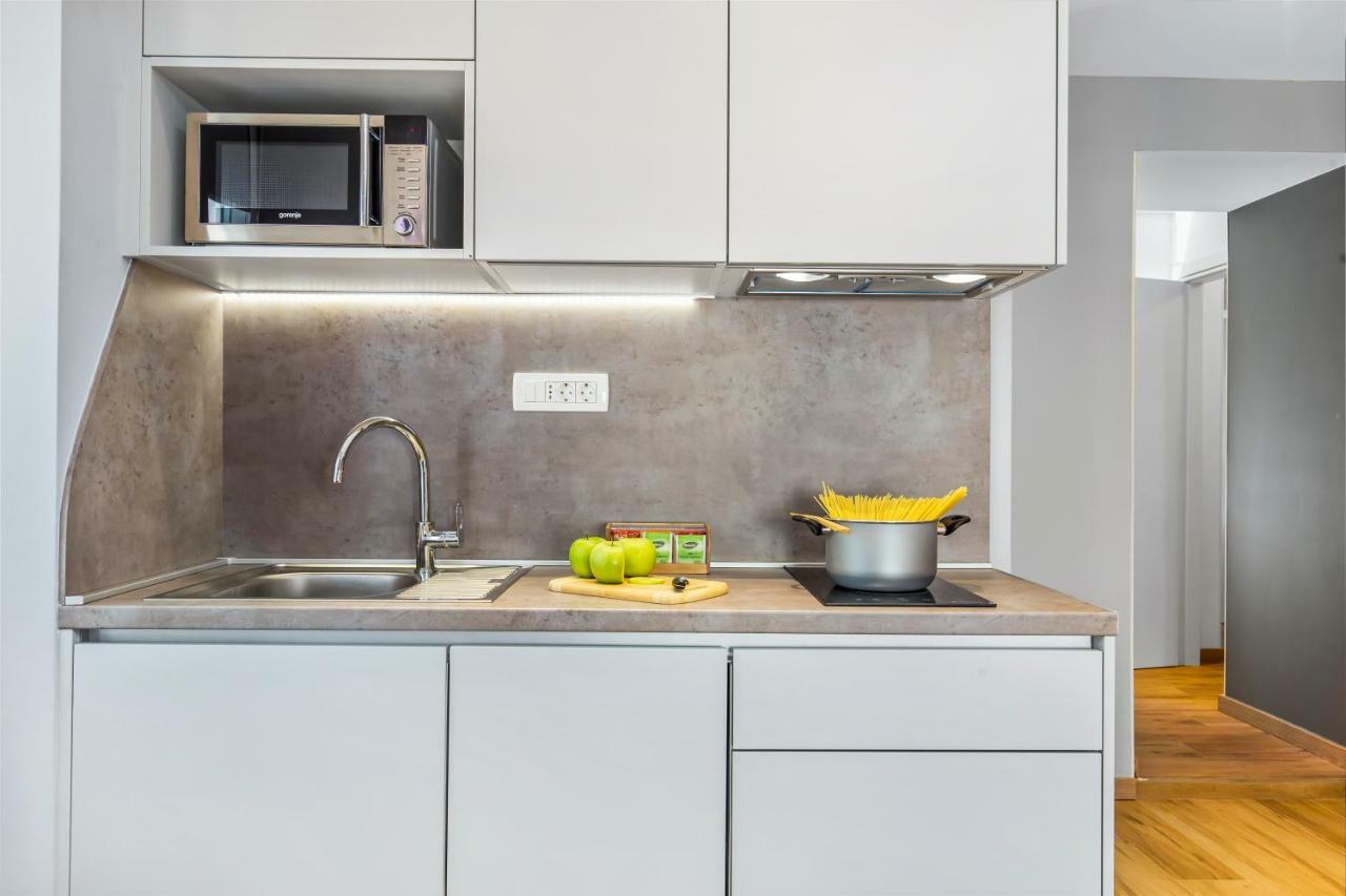 Incenter Apartments Рийека Екстериор снимка